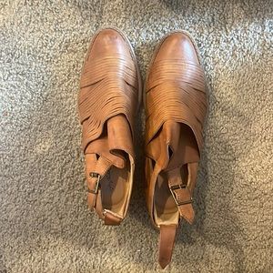 super cute heeled boutique boots